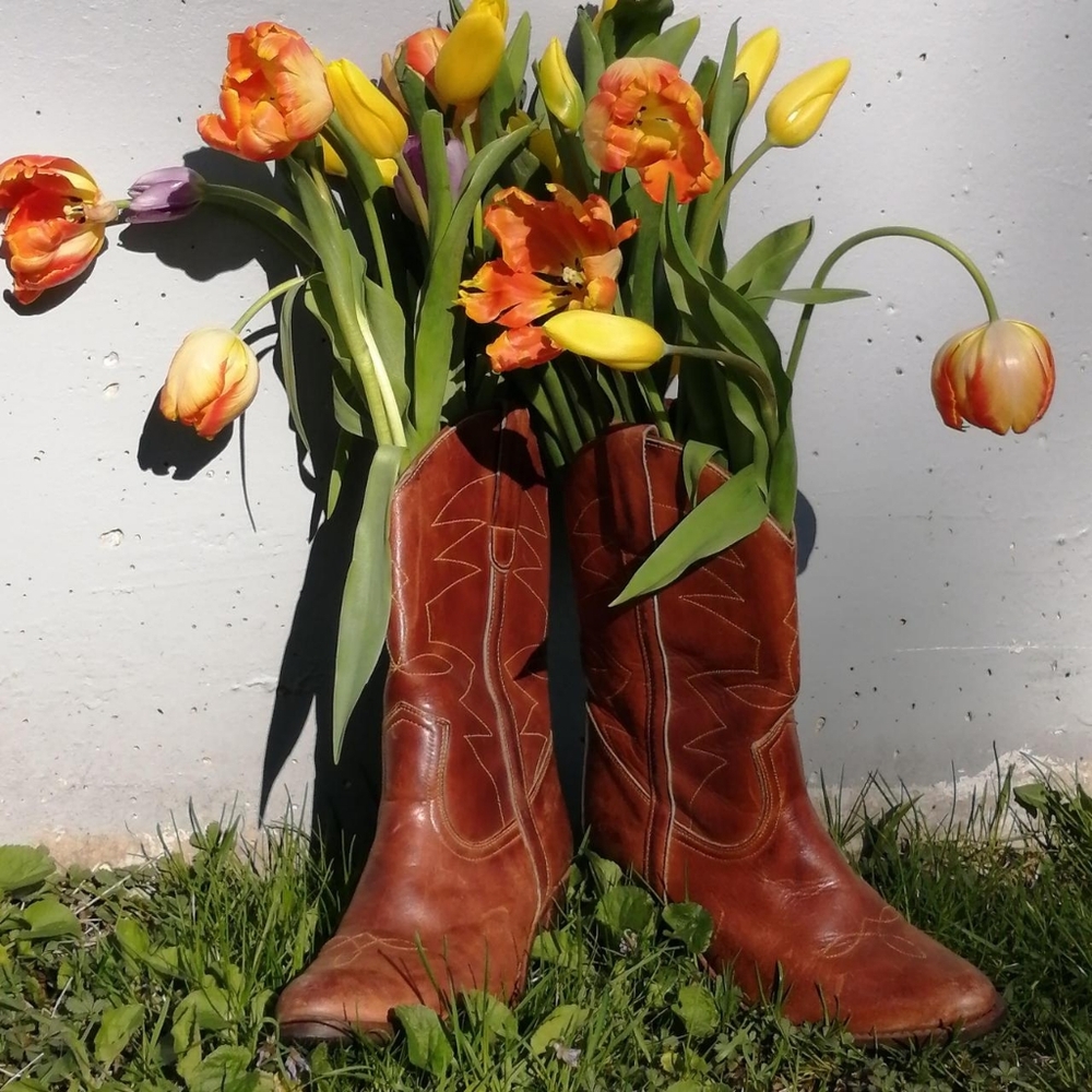 Vintage Brown Leather Western Heeled Boots
